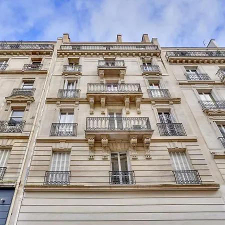 Amazing - 2br 6p - Eiffel Tower Apartament *